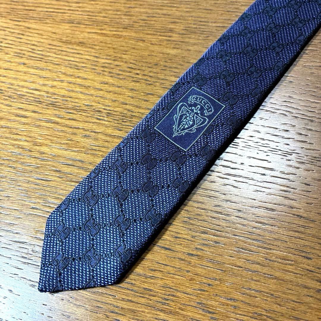 【美品】GUCCI グッチ 紺ネクタイ GG柄