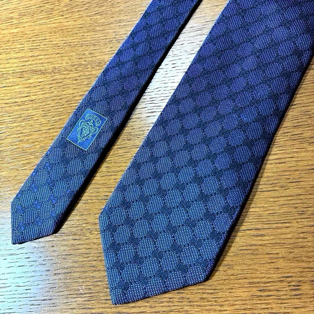 【美品】GUCCI グッチ 紺ネクタイ GG柄
