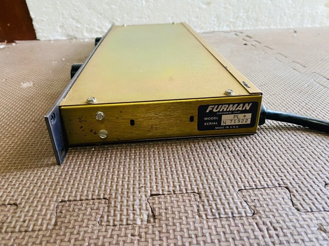 FURMAN PL-PLUS J 電源コンディショナー, 動作確認済み。