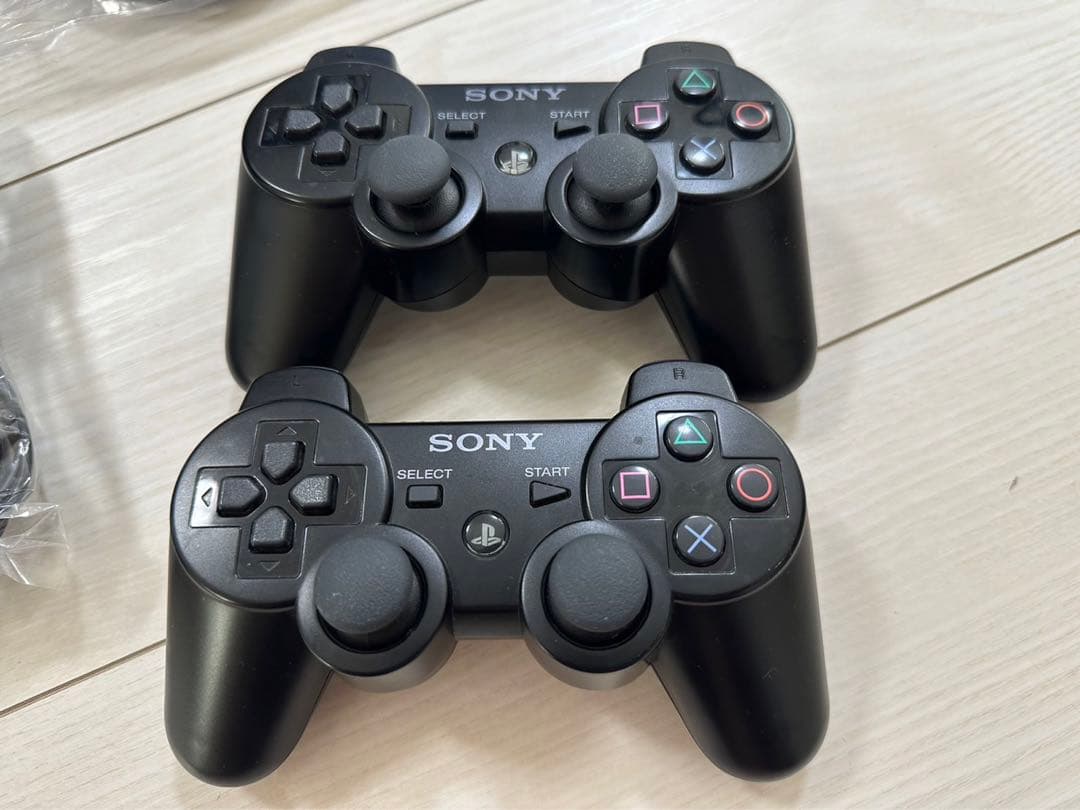 PS3 PS2ソフト5つ　PS3ソフト8つ　コントローラー2つ