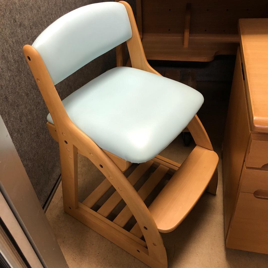 美品　大塚　OTSUKA　学習机、椅子、デスクライトセット