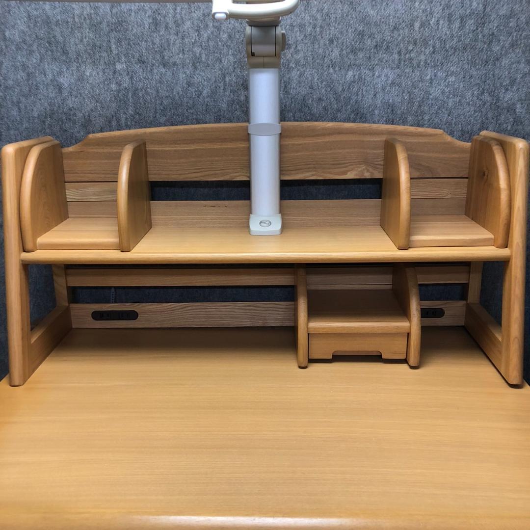 美品　大塚　OTSUKA　学習机、椅子、デスクライトセット