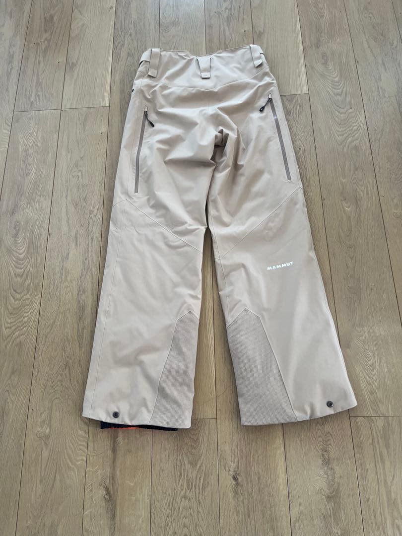 お値下げ中【マムート】ベージュ スキースノーボードパンツ•メンズXS