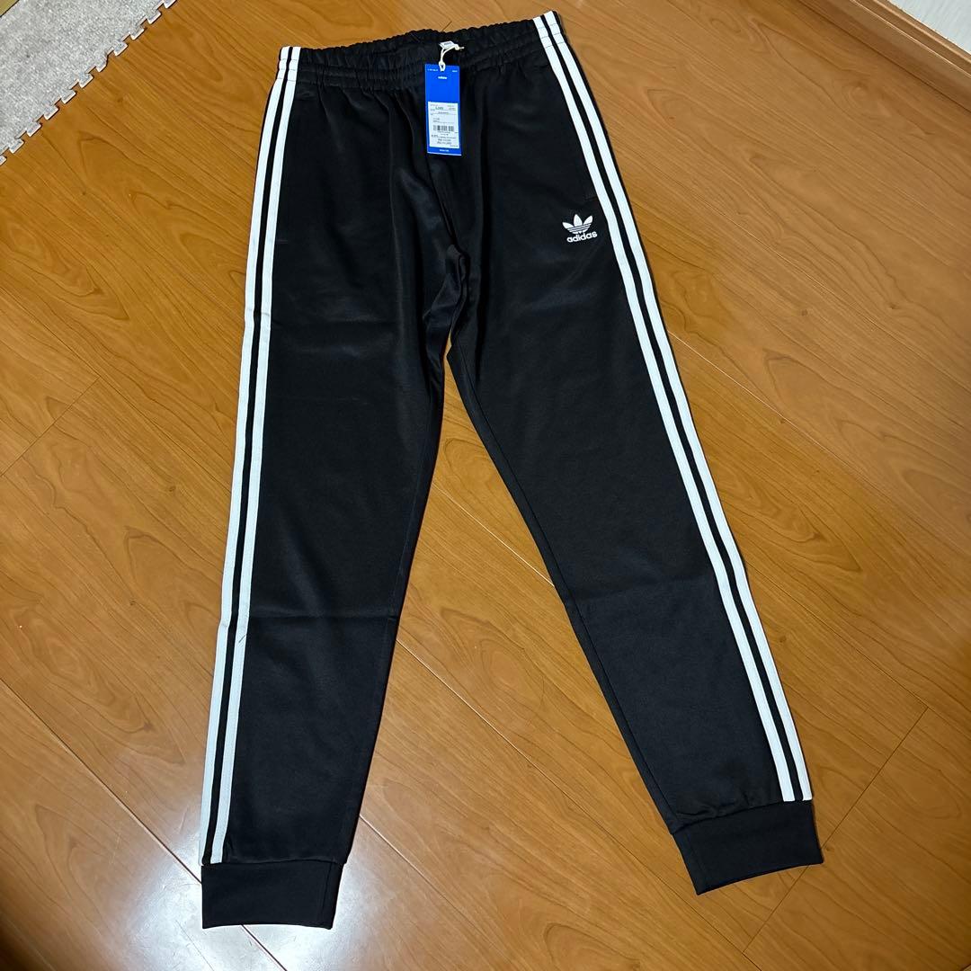 新品　アディダスオリジナルス　メンズ　セットアップ上下　3本ライン　L