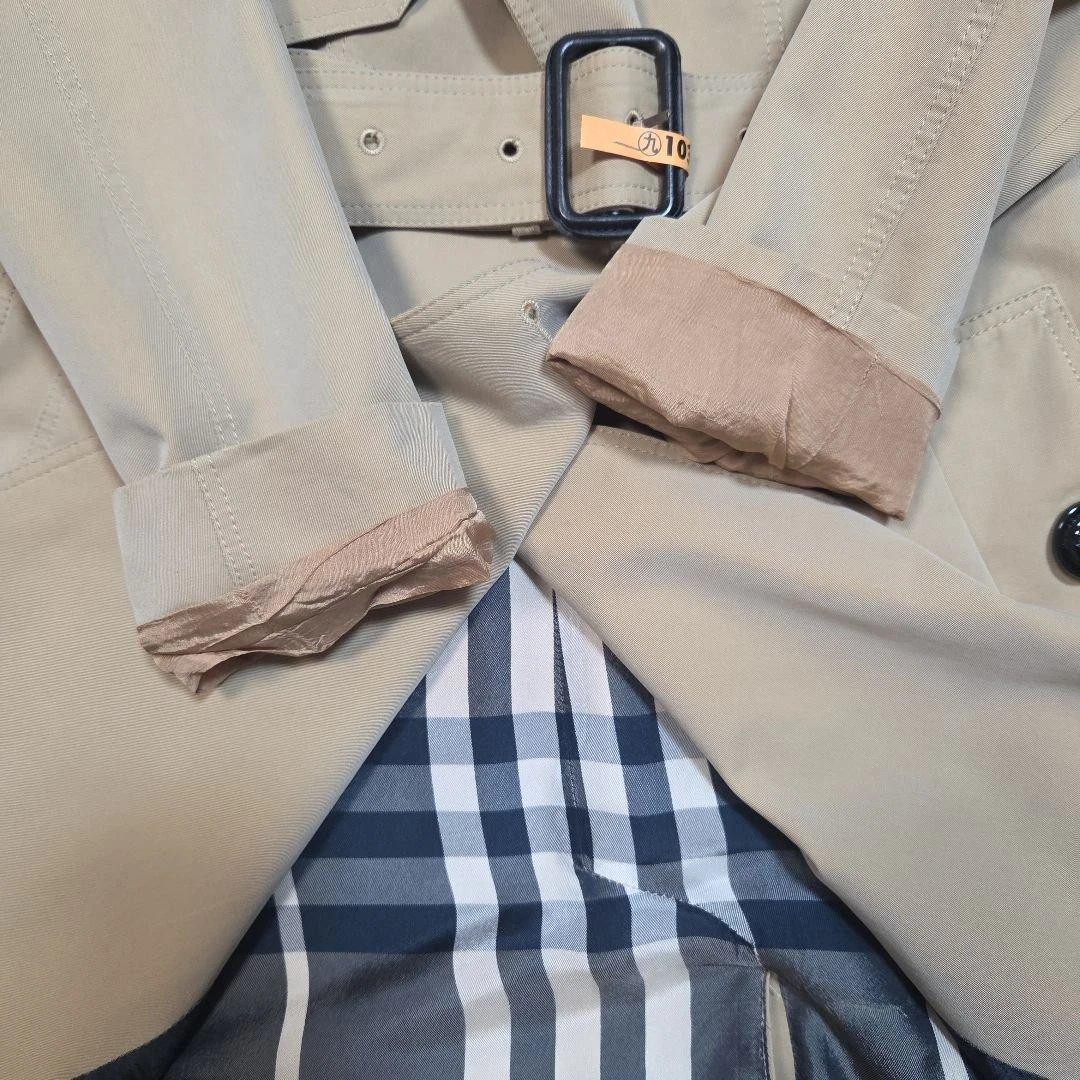 バーバリートレンチコート。