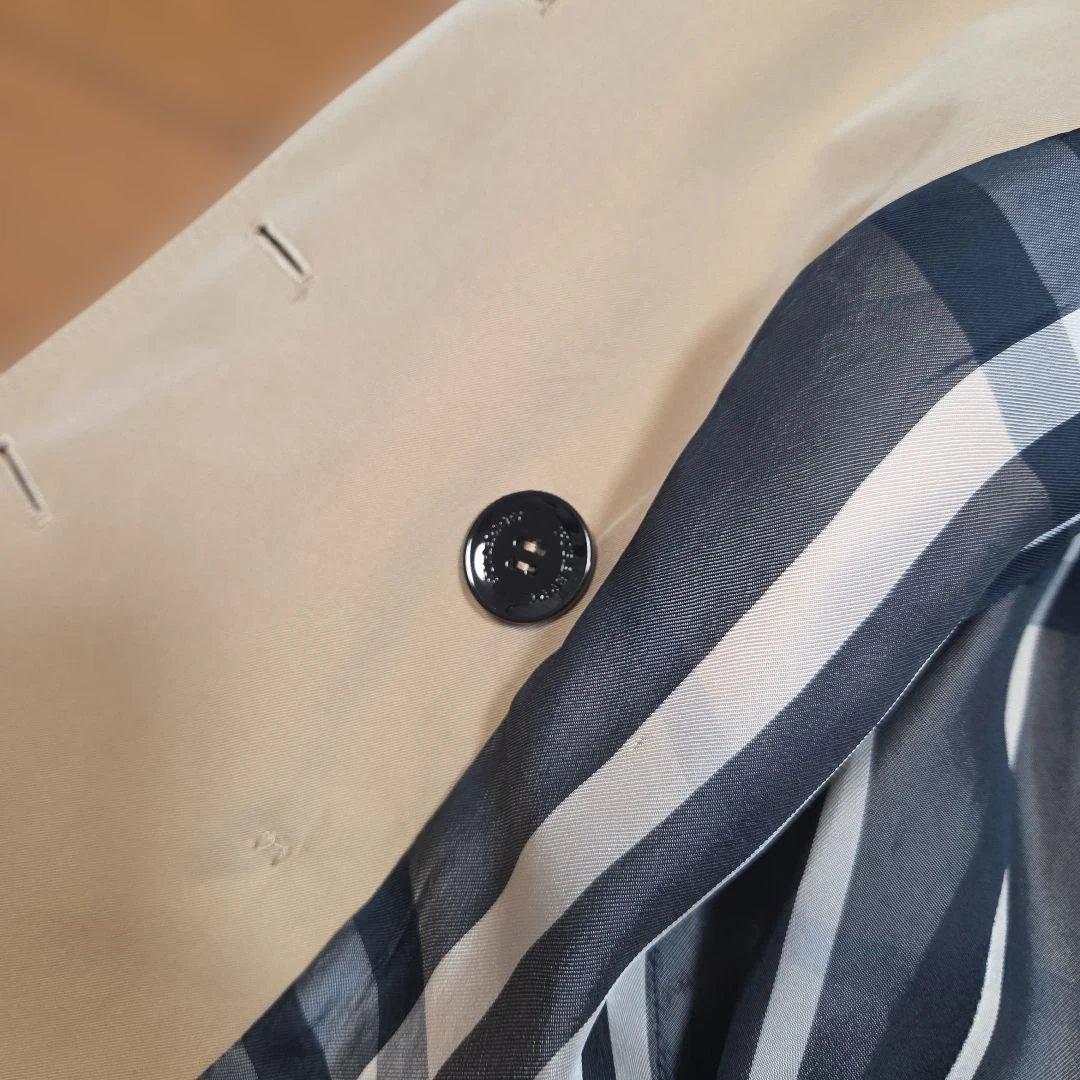 バーバリートレンチコート。