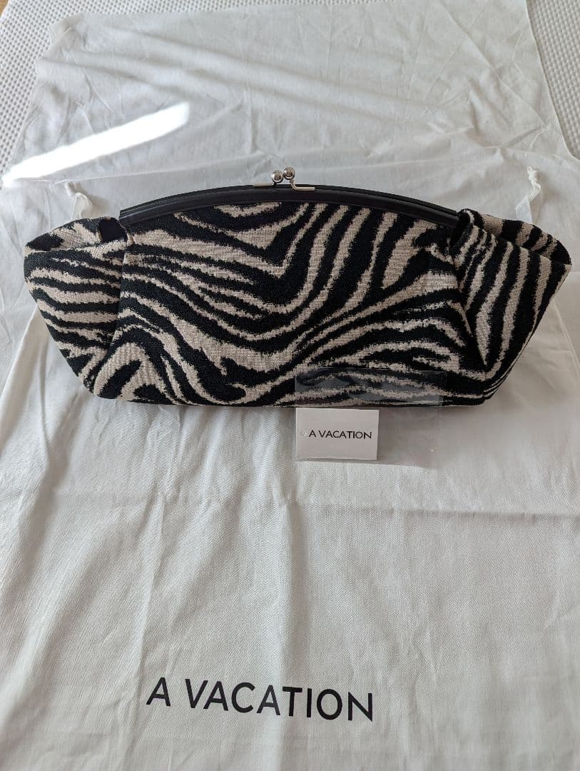 ★美品★【アヴァケーション】 ゼブラ ピローバッグ