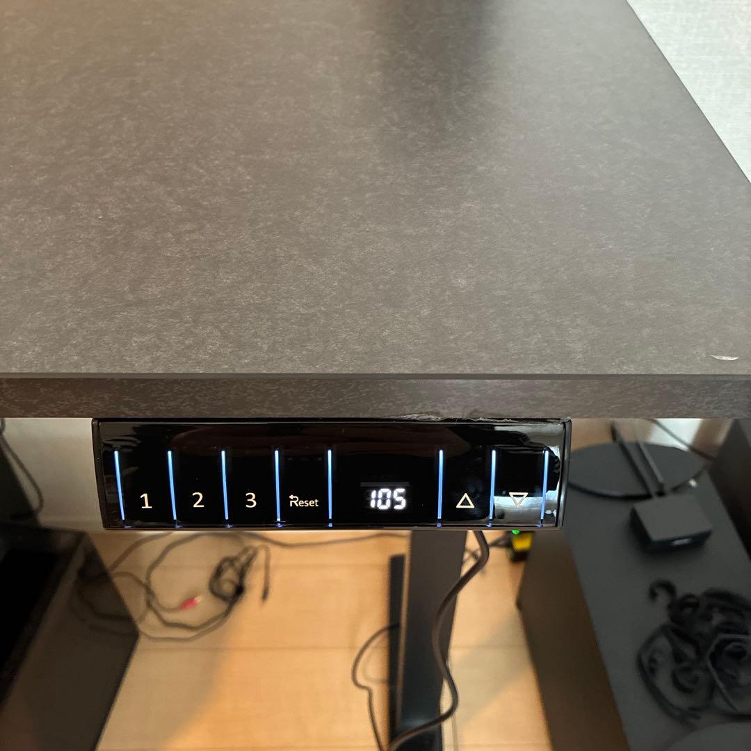 ニトリ電動昇降パソコンデスク