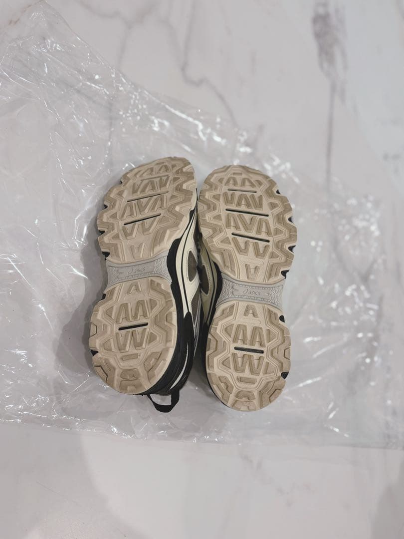 美品☆Asics Gel-Venture6Mink Vanila