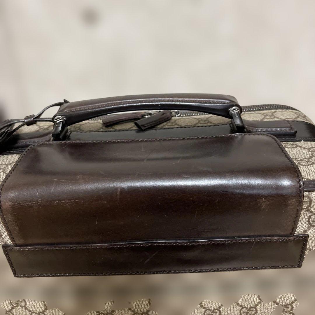 GUCCIキャリーケース