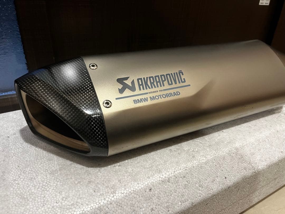 S1000RR マフラー アクラポビッチ