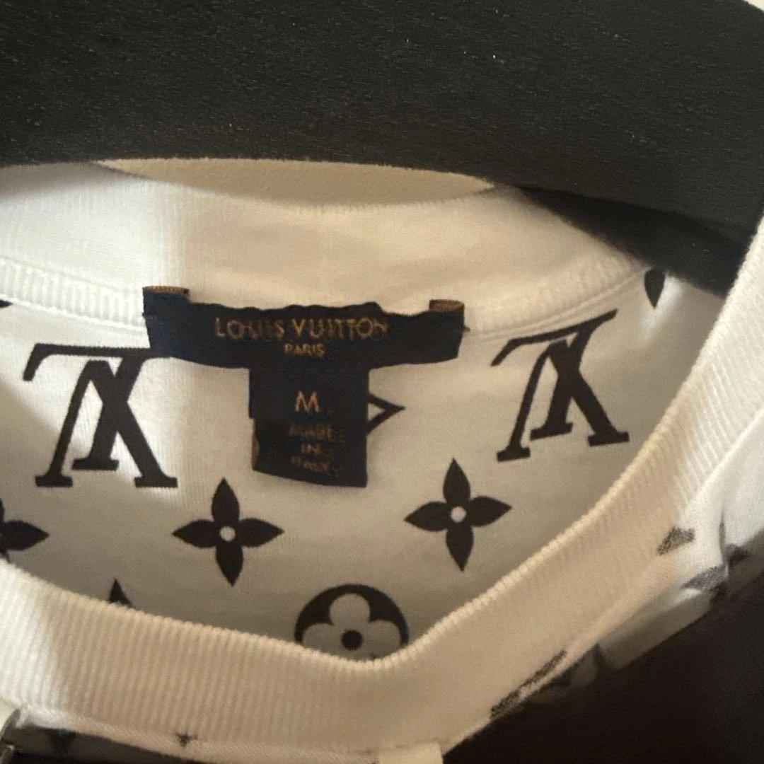 も*も様 クリスマスセール‼️Louis Vuitton 半袖Tシャツ M 黒/