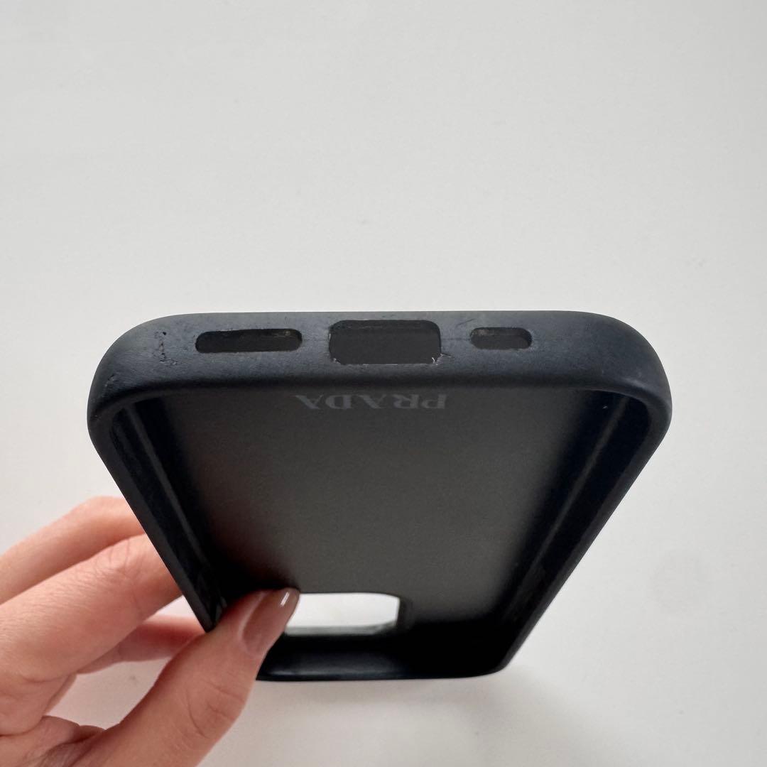 【PRADA】プラダ スマホケース iPhone15Pro