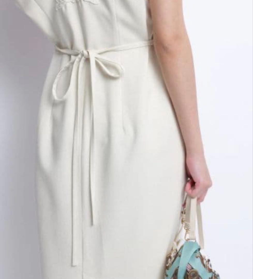 JUSGLITTY 《有楽町マルイ限定》レースVネックジャンスカ　オフ白