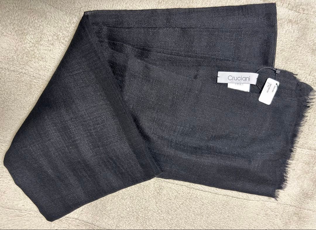 CRUCIANI クルチアーニ カシミヤストール 黒 新品未使用