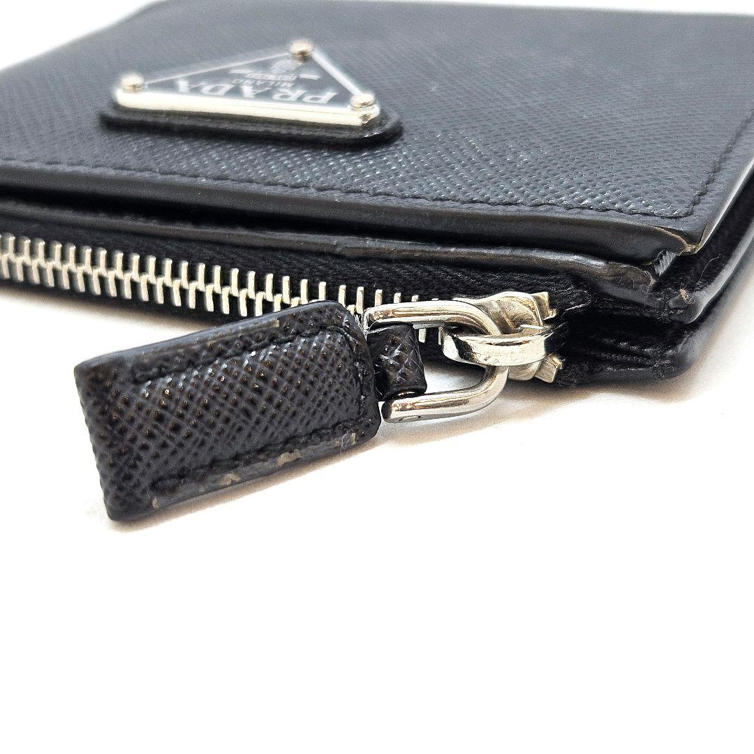 PRADA 折り財布 三角ロゴ サフィアーノ レザー ブラック ジップ