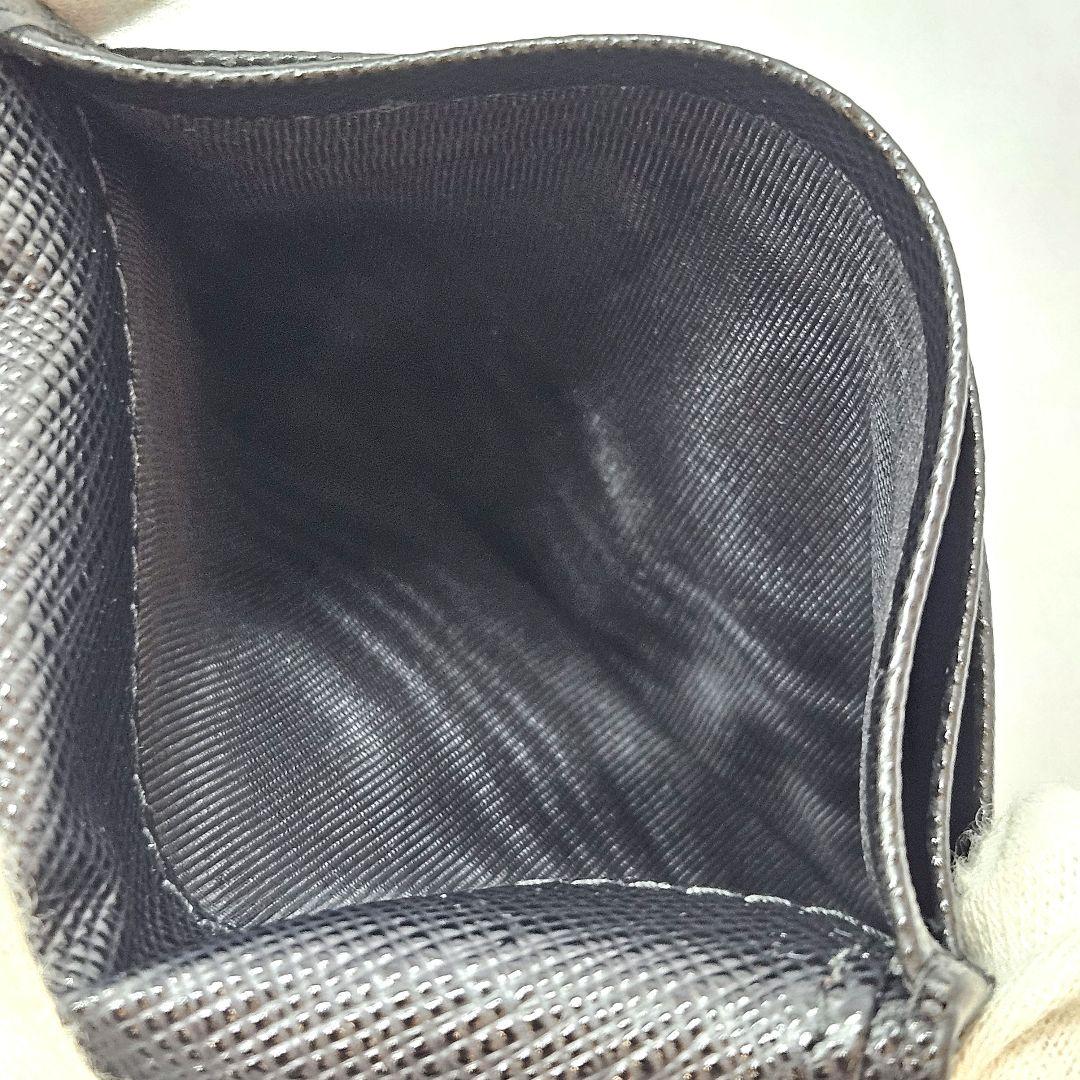 PRADA 折り財布 三角ロゴ サフィアーノ レザー ブラック ジップ
