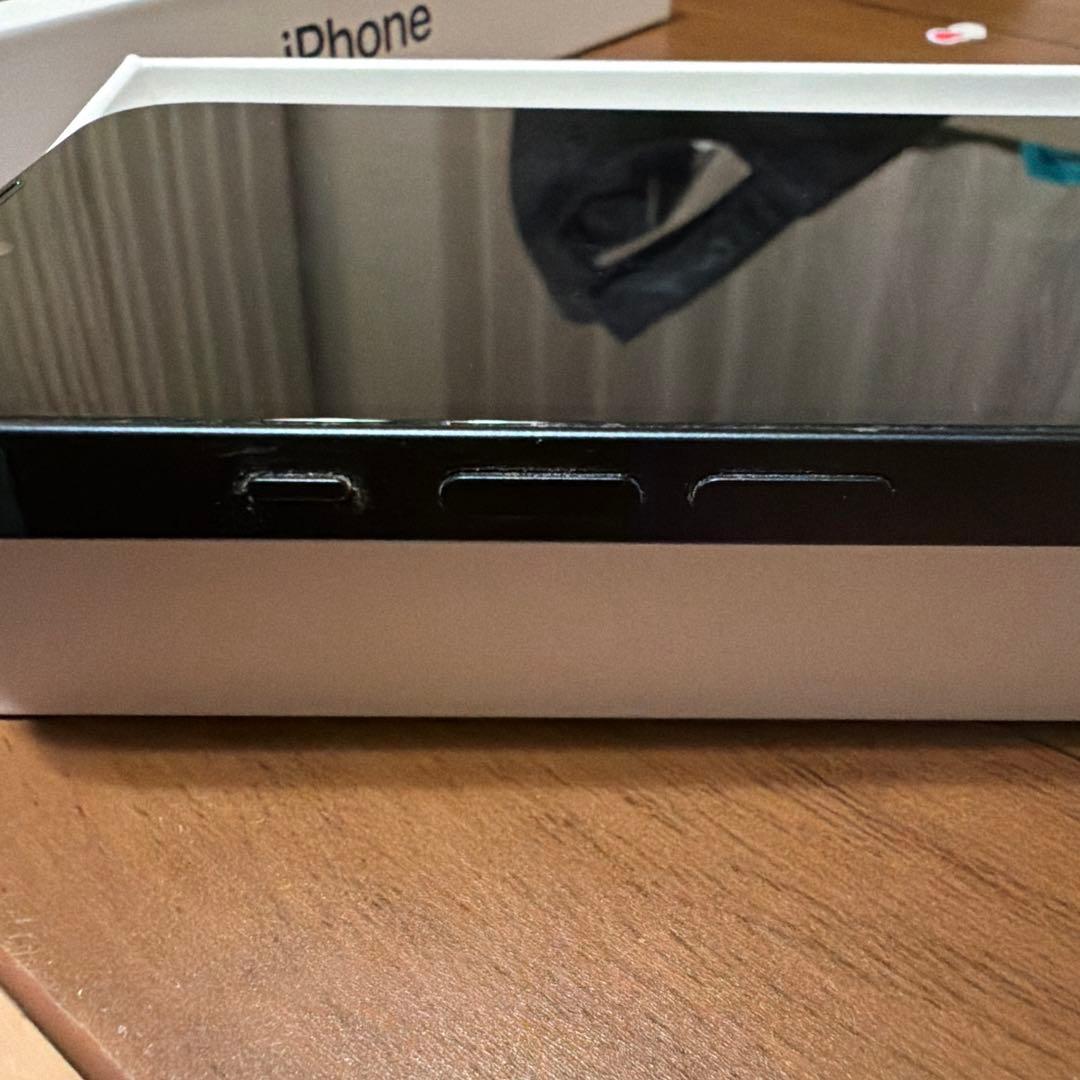 u*e様 Apple iPhone 14 ディープパープル 本体