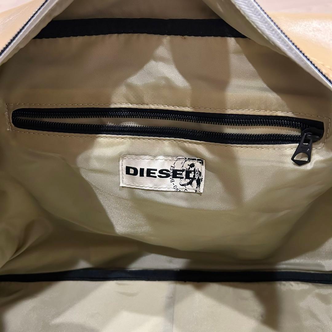 DIESEL (ディーゼル) ロゴプリント レザー ミニボストンバッグ　ベージュ