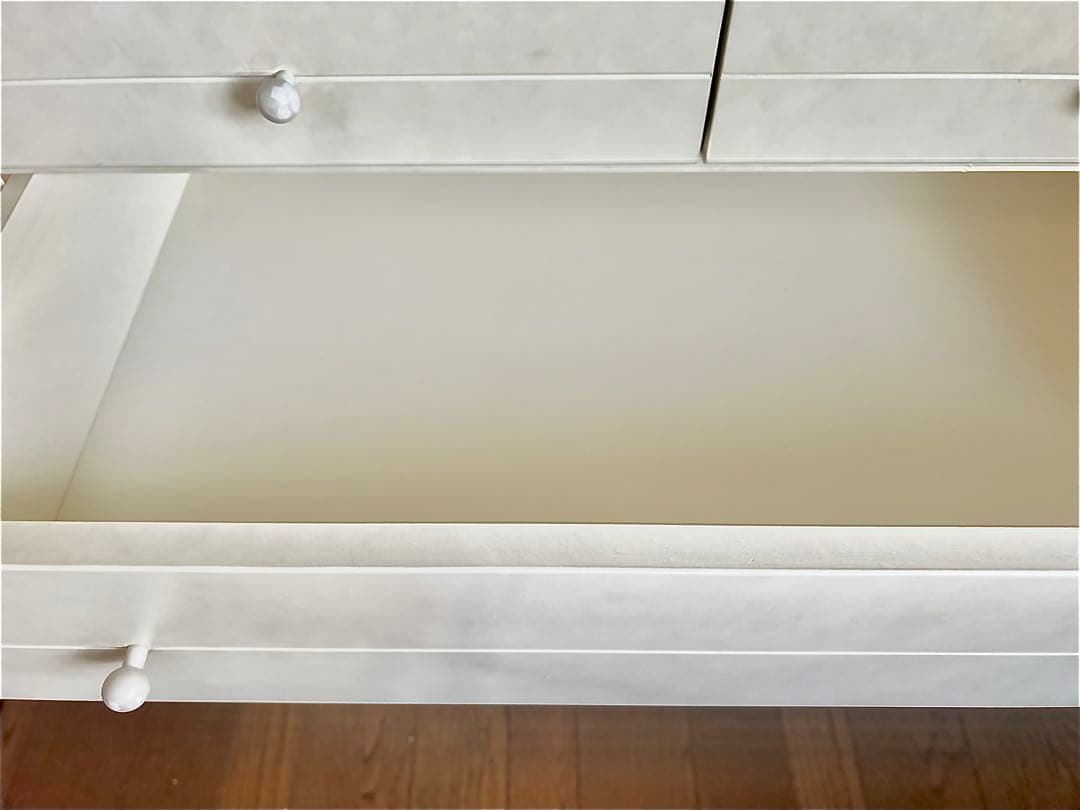 取手部分がまるっこくて可愛いチェスト白　11杯　5段