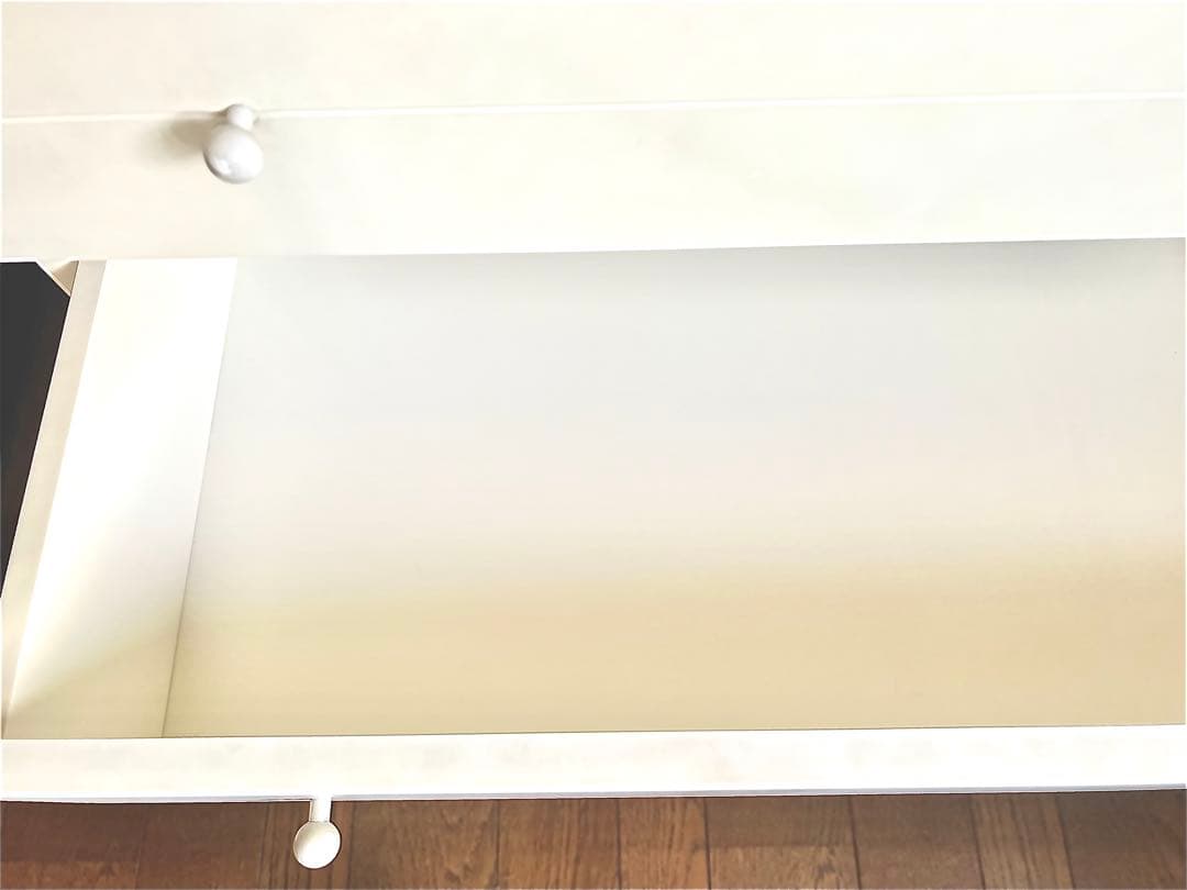 取手部分がまるっこくて可愛いチェスト白　11杯　5段