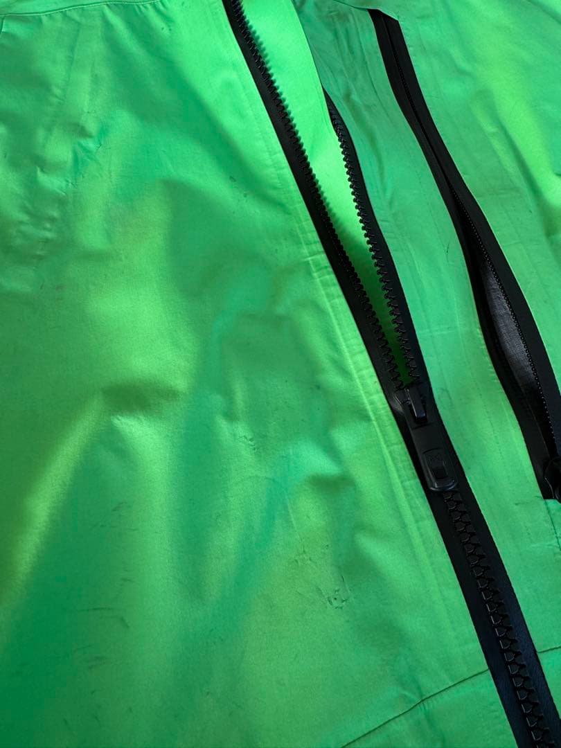 BURTON ak tusk ジャケットgoretex pro Mサイズ