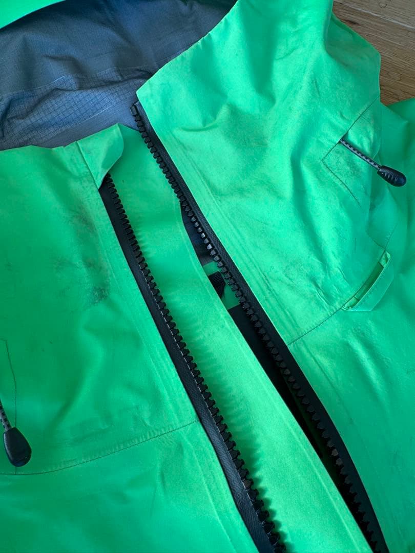 BURTON ak tusk ジャケットgoretex pro Mサイズ