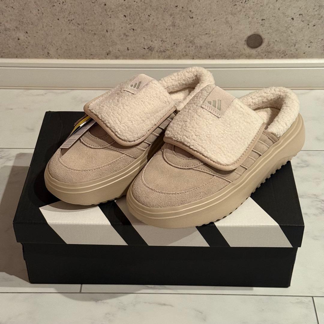 【韓国限定】adidas アディダスクロッグサンダル　ベージュ 激レア　24cm