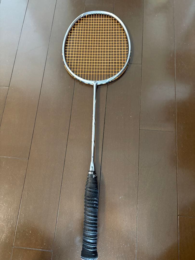 YONEXバドミントンラケット　ナノフレアネクステージ