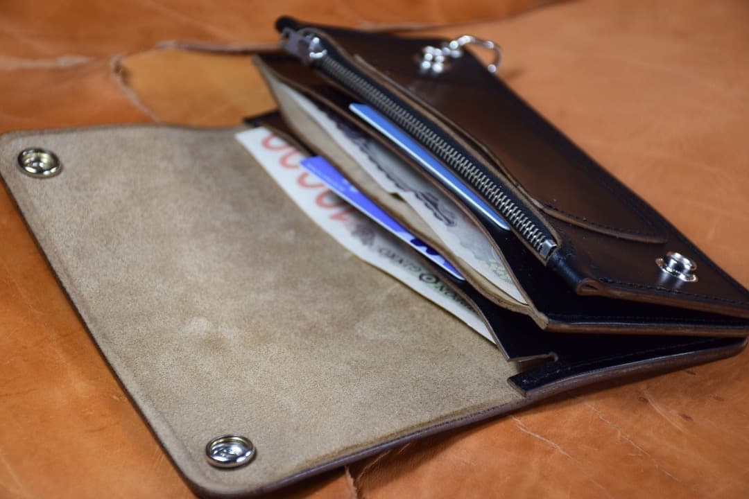 トラッカーウォレット MARYAM社　馬革 　ホースバット　茶芯　黒