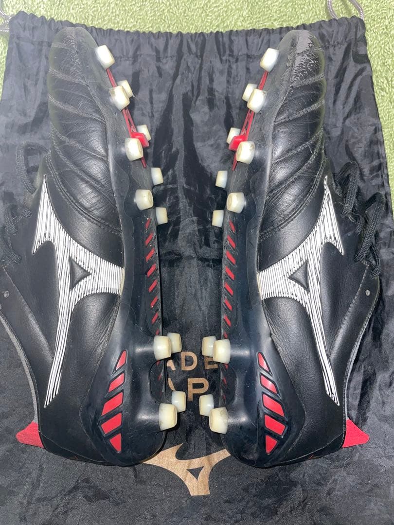 ミズノ モレリア ネオ 3 ジャパン　スパイク シューズキーパー、クリーナー