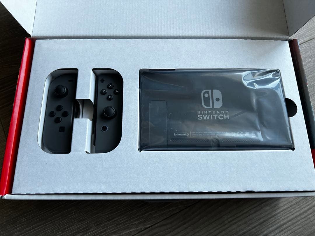 【値下げ】Nintendo Switch グレー付属品あり ケース、ドックカバー