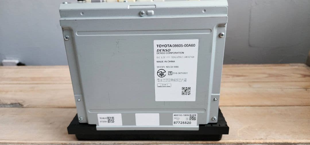 【値下げ12/16まで】トヨタ 純正 ナビ アンテナ新品付セット ハイエース