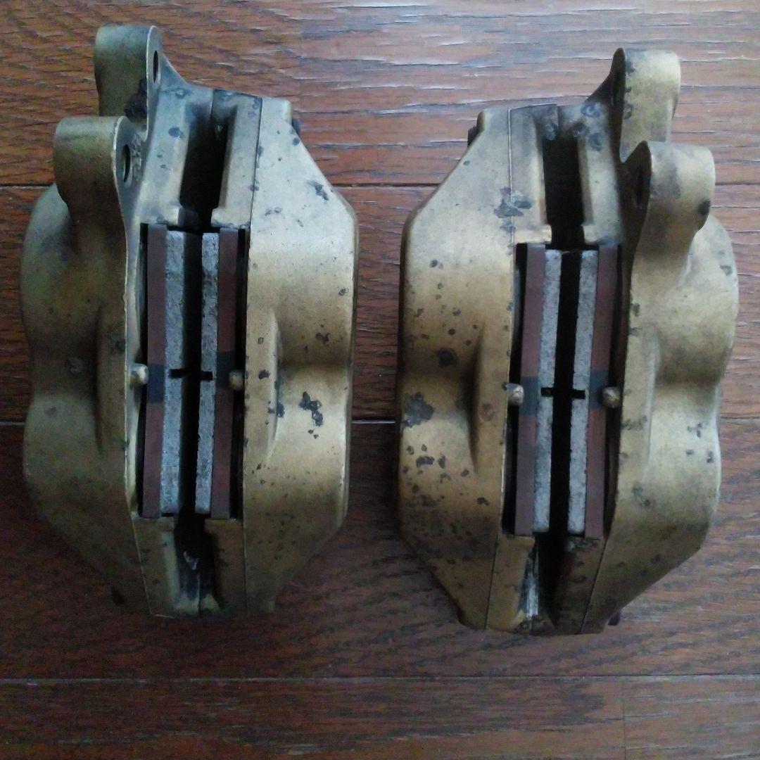 ブレンボ　キャスティング4ポットキャリパー　40mmピッチ　左右セット