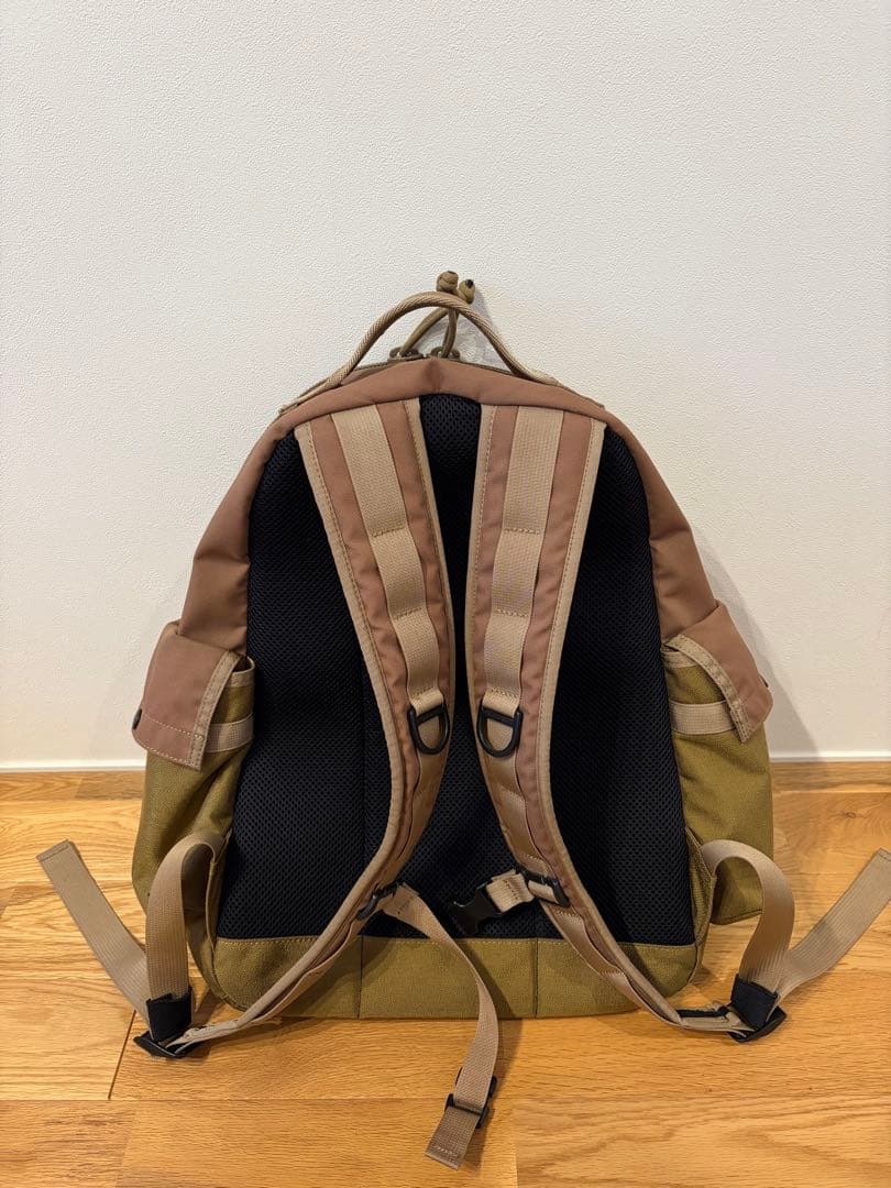 BRIEFING × FUJITO Expedition Pack　Coyote