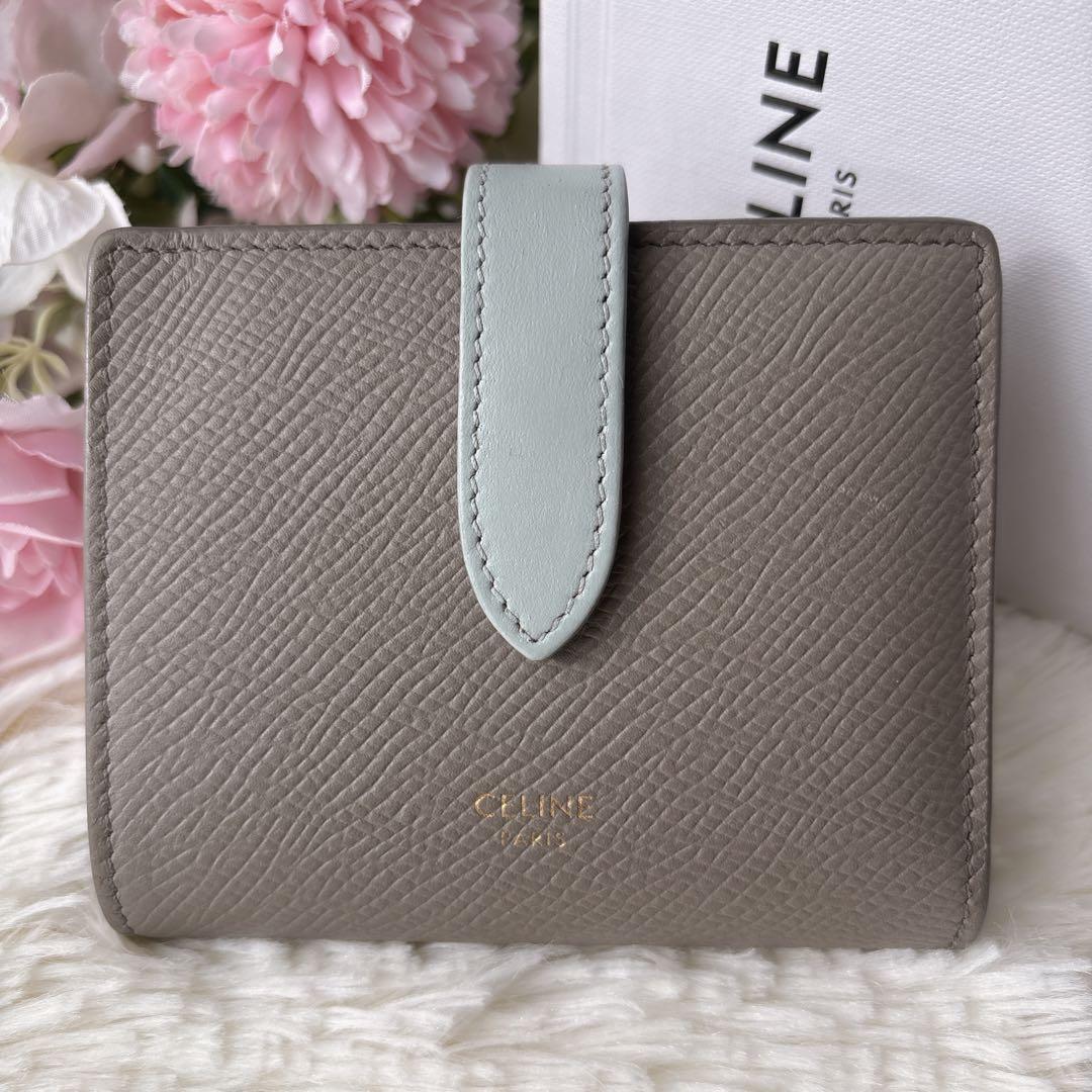 美品✨️CELINE 二つ折り財布 スモールストラップウォレット グレージュ 水色