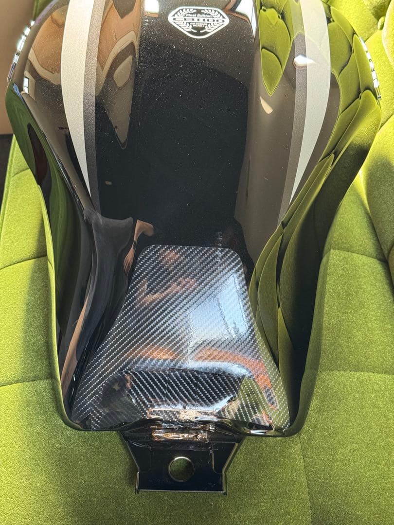 HONDA CB1100EX ファイナルエディション 燃料タンク 1箇所傷有り