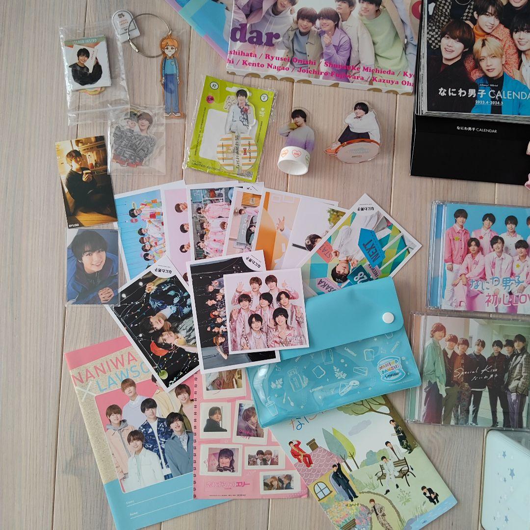 なにわ男子　CD ぬいぐるみ　ファイル　ペンライト　アクスタ　まとめ売り