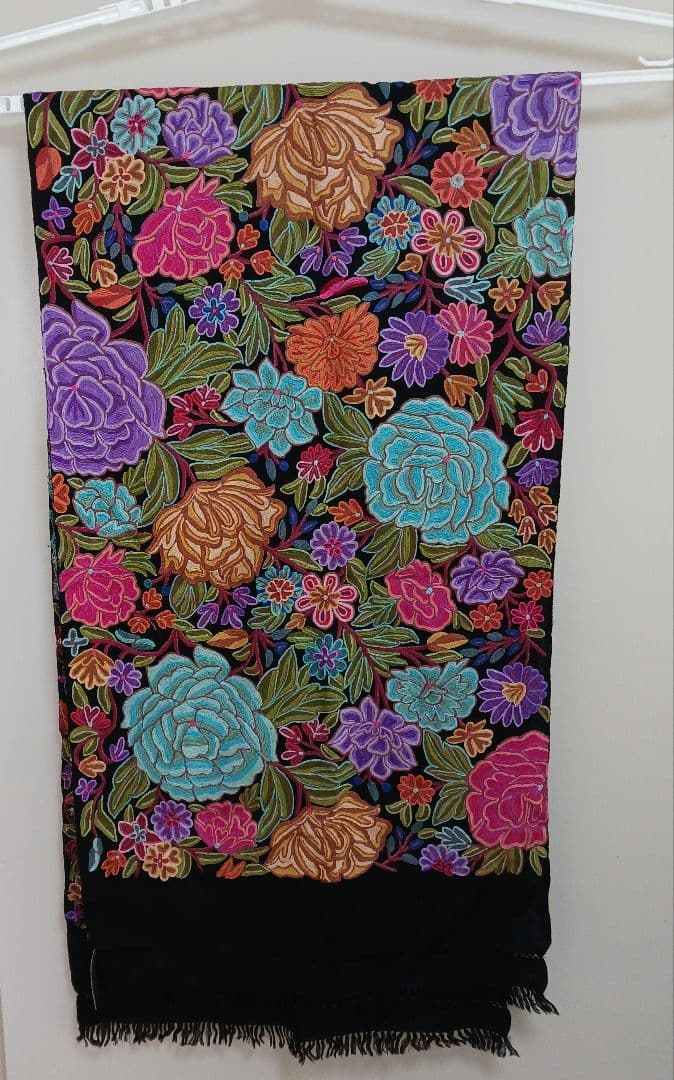 ターラ ブランカ TARA BLANCA ウール ストール 　総刺繍　花柄