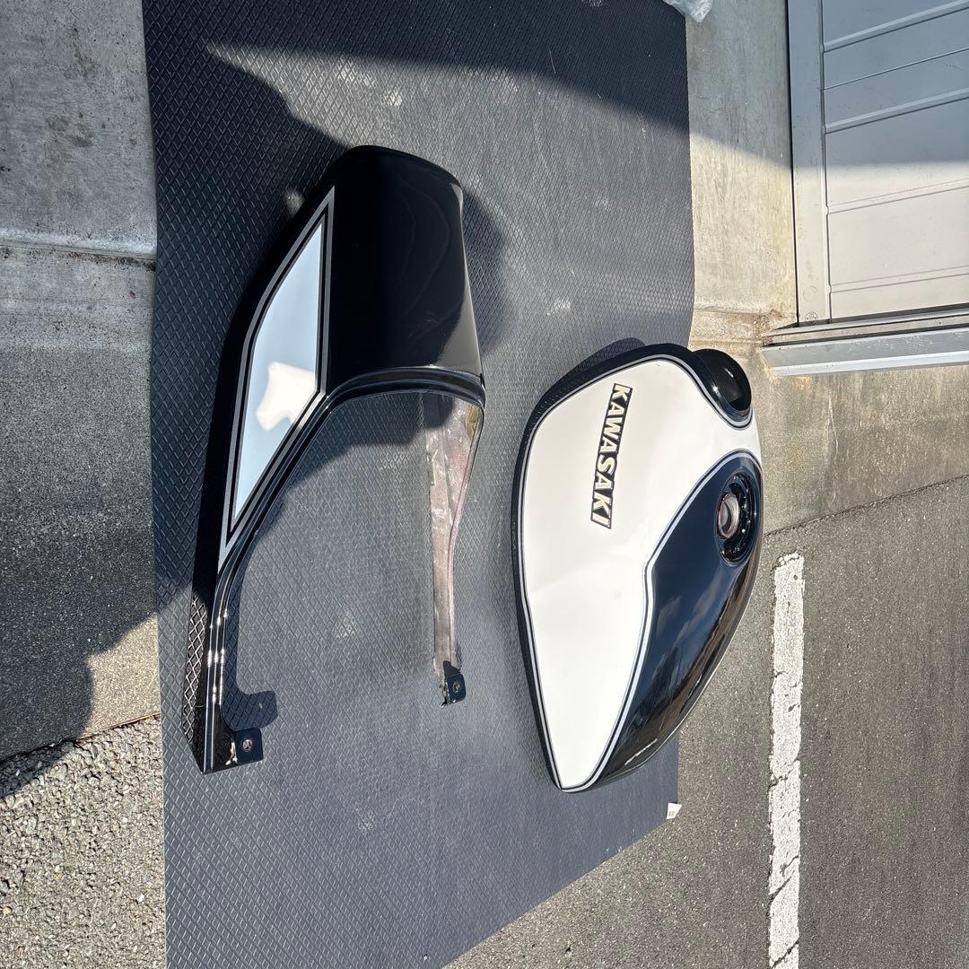 y*u様 ゼファー400純正タンク　テールカウル