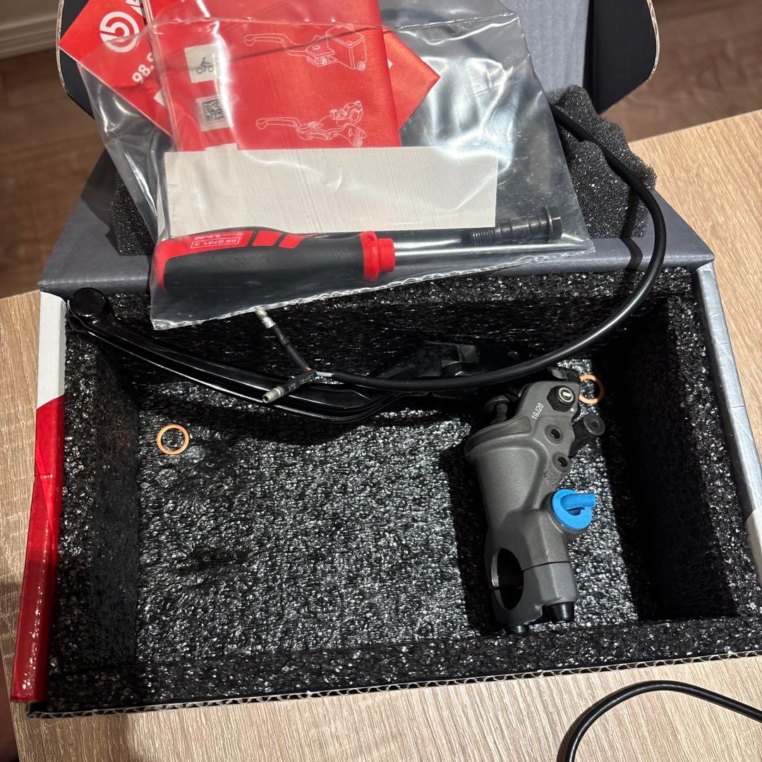 h*o様 brembo 17RCS corsacorta