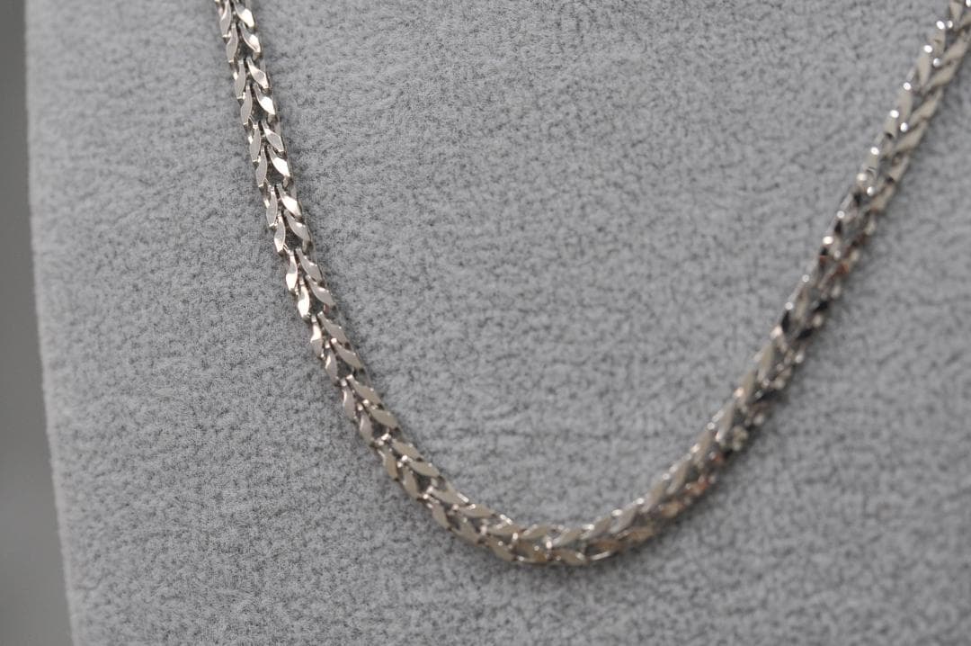 純プラチナ　ネックレス　１１．６ｇ