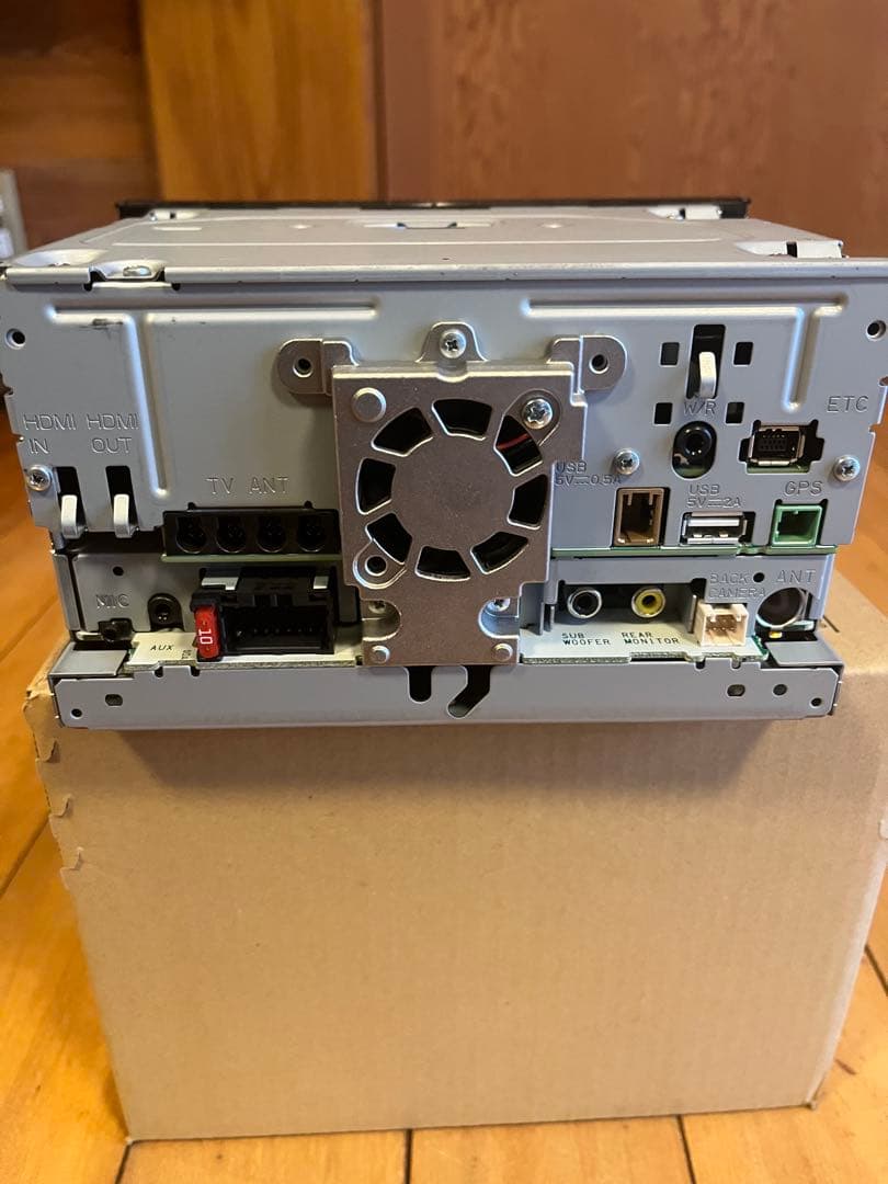 carrozzeria楽ナビAVIC-RW711