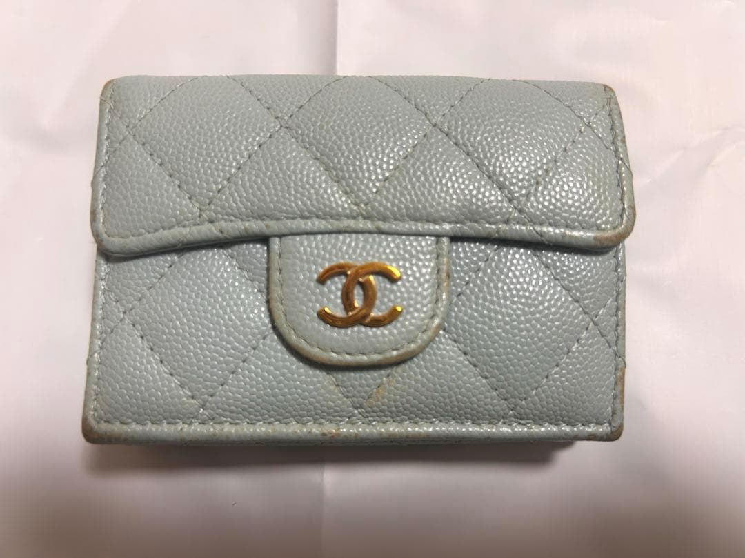 F*レ様 シャネル キャビアスキン マトラッセ コンパクトウォレット 三つ折り財