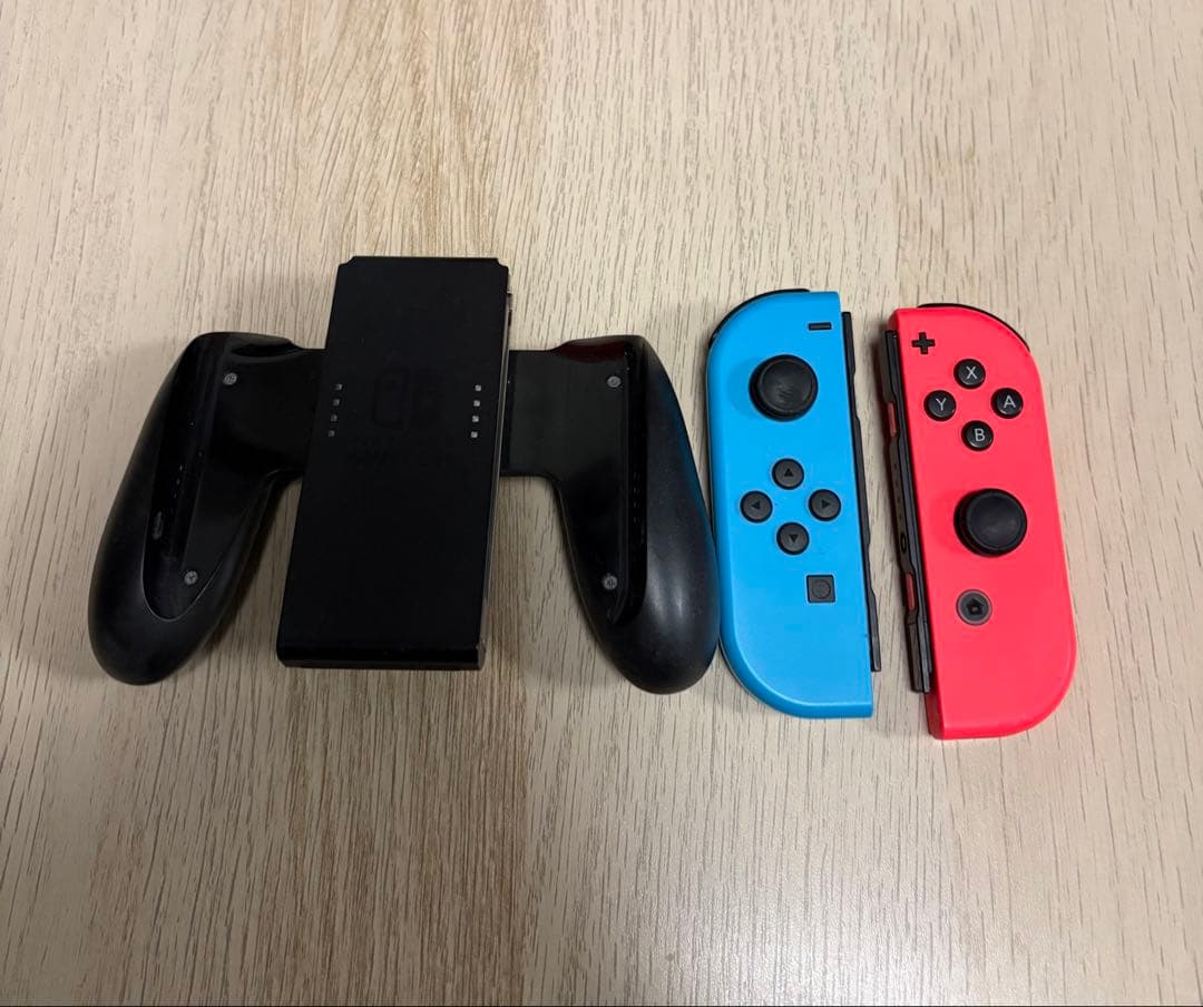 Nintendo Switch 本体 付属品・ジョイコン付き