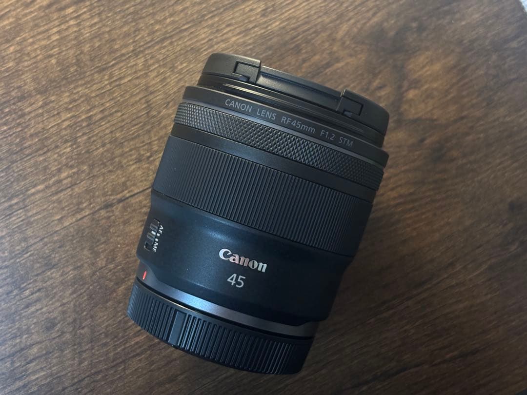 Canon RF 45mm F1.2 STM レンズ