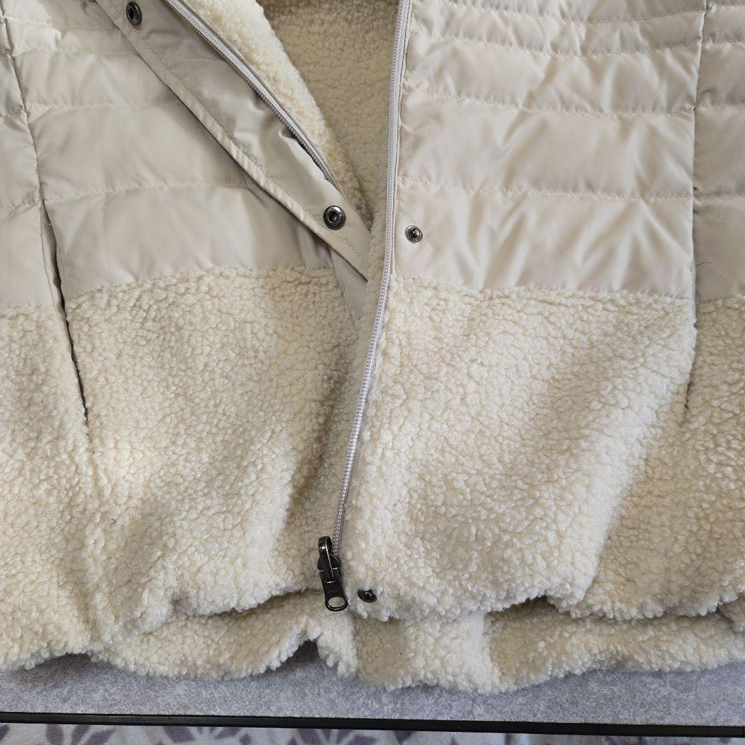 【未使用】 VITA フード付きホワイトベージュダウンベスト