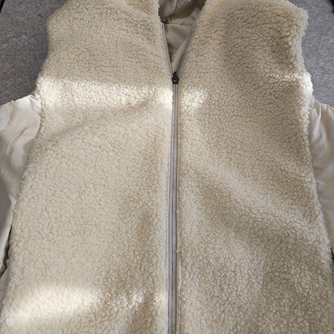 【未使用】 VITA フード付きホワイトベージュダウンベスト