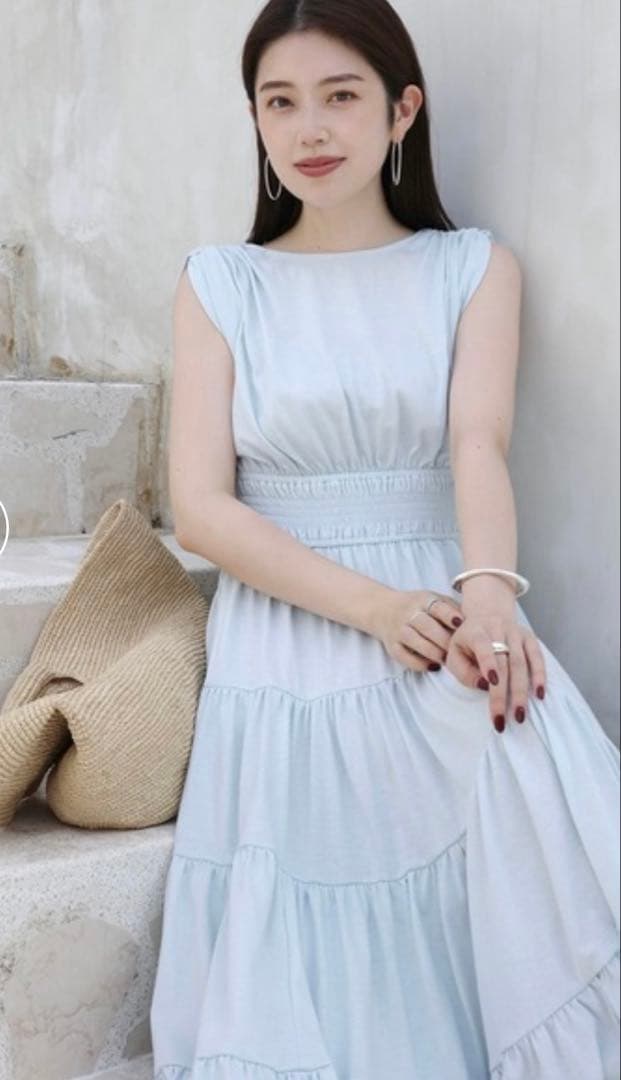 anuans ギャザーティアードカットワンピース アニュアンス