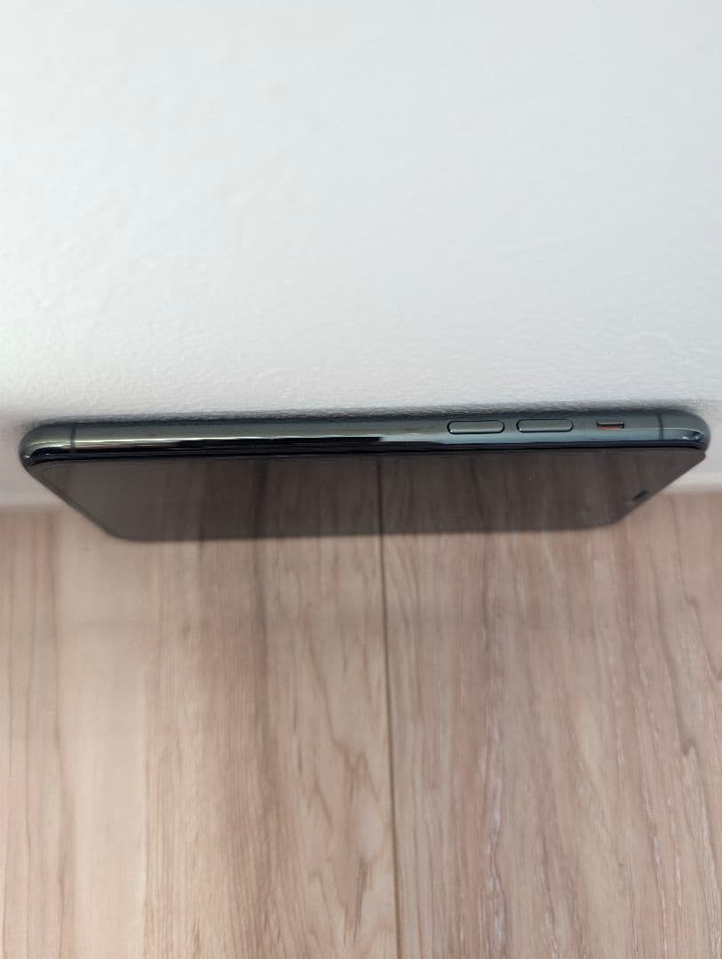 Apple iPhone 11 Pro 本体　新品バッテリー付き